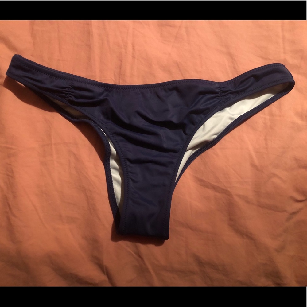 Rouched, itsy Victoria Secret was bottoms